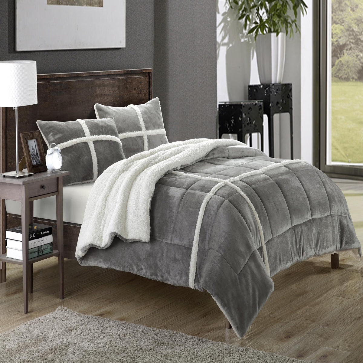 King 104x90 Silver 3 Piece Microsuede Comforter Set P692182
