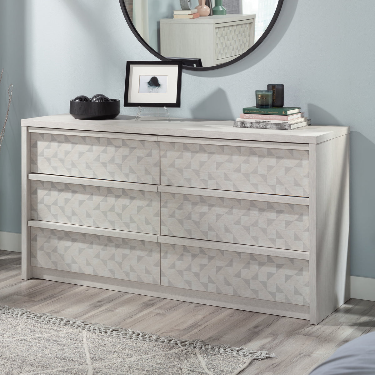 6 Drawer Dresser T573