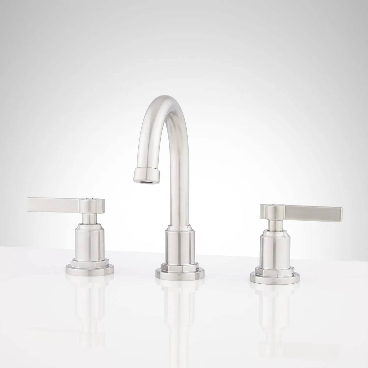 Widespread Bathroom Faucet W838085