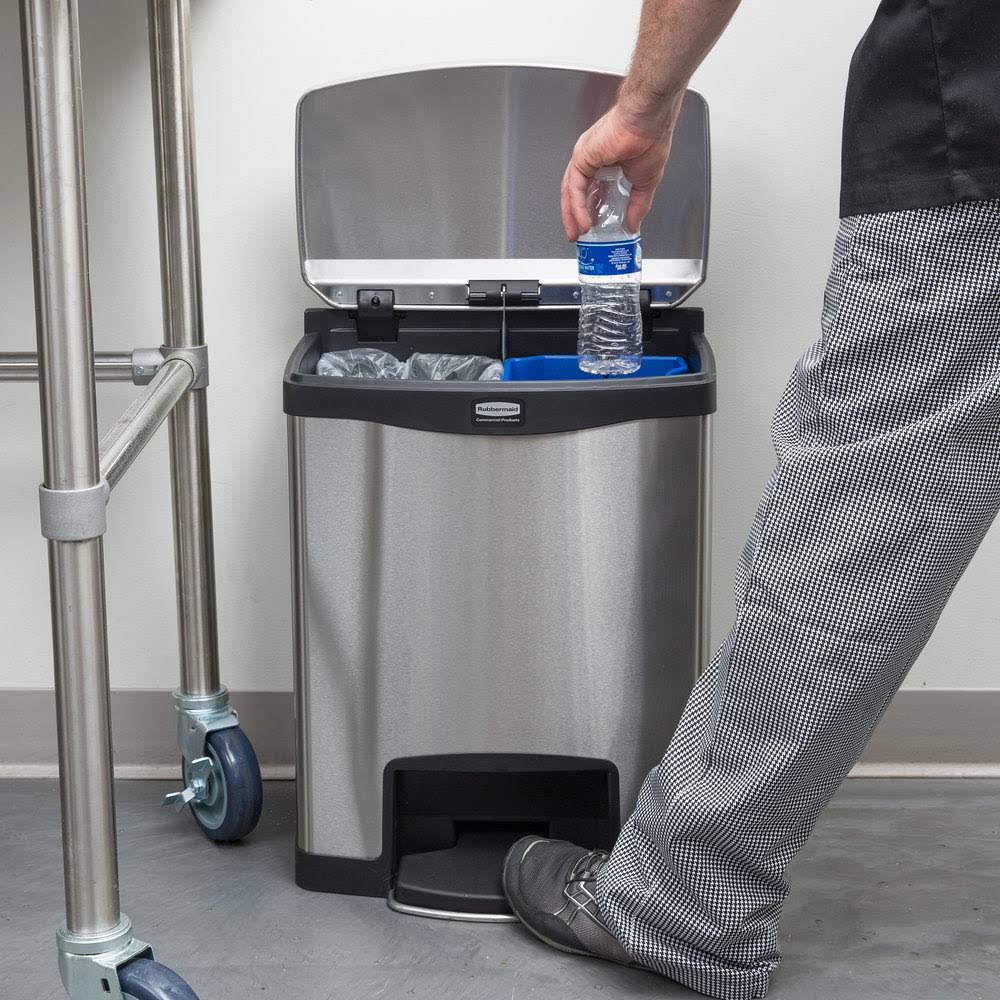 Blk 8 gal Stainless Steel Step-On Container Z567