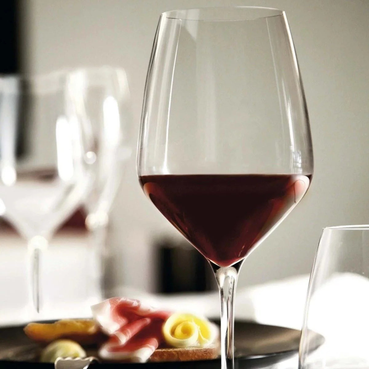23.75 Oz. Wine Glass O963