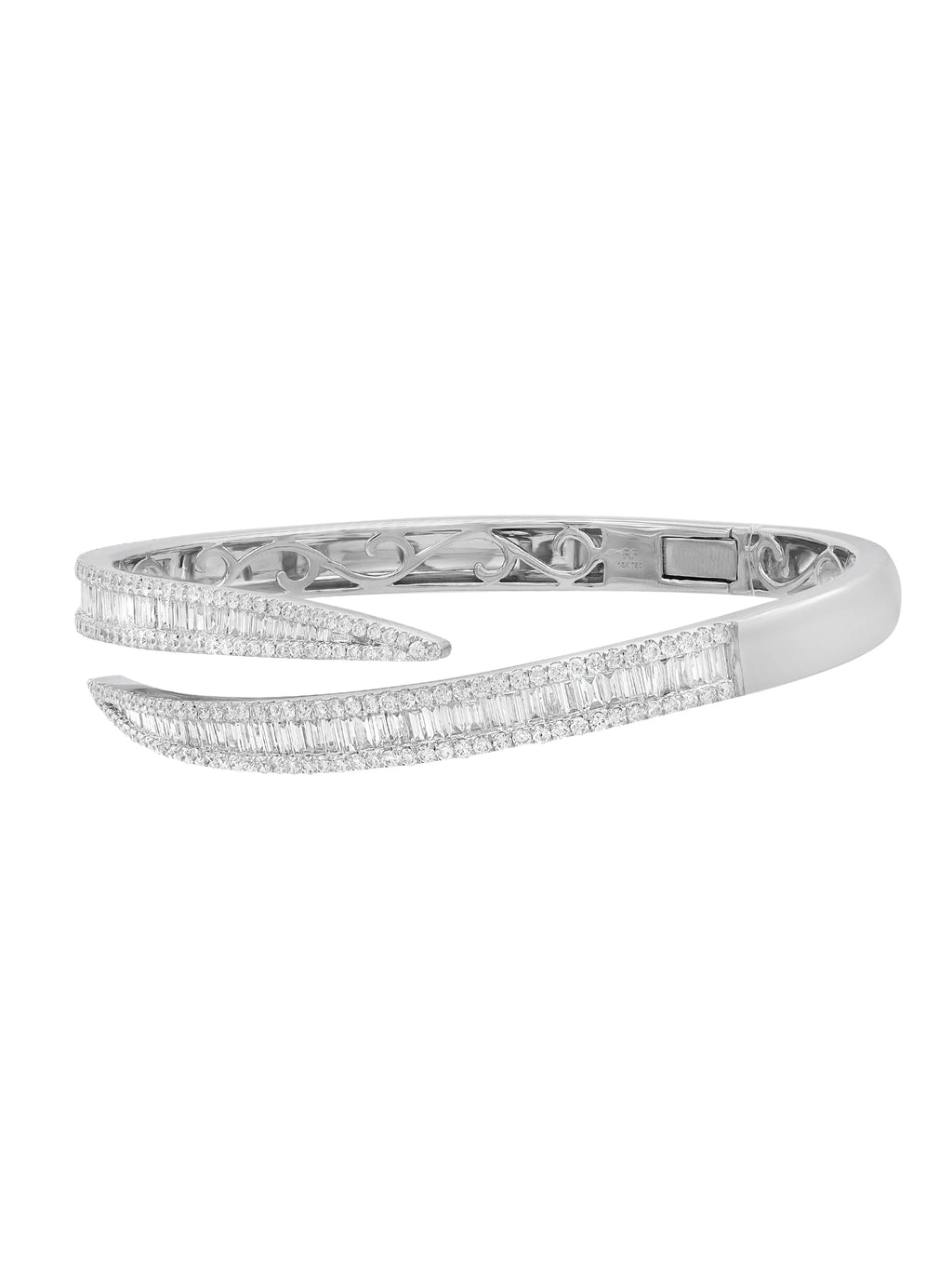 18K White Gold Diamond Bangle Bracelet F4816