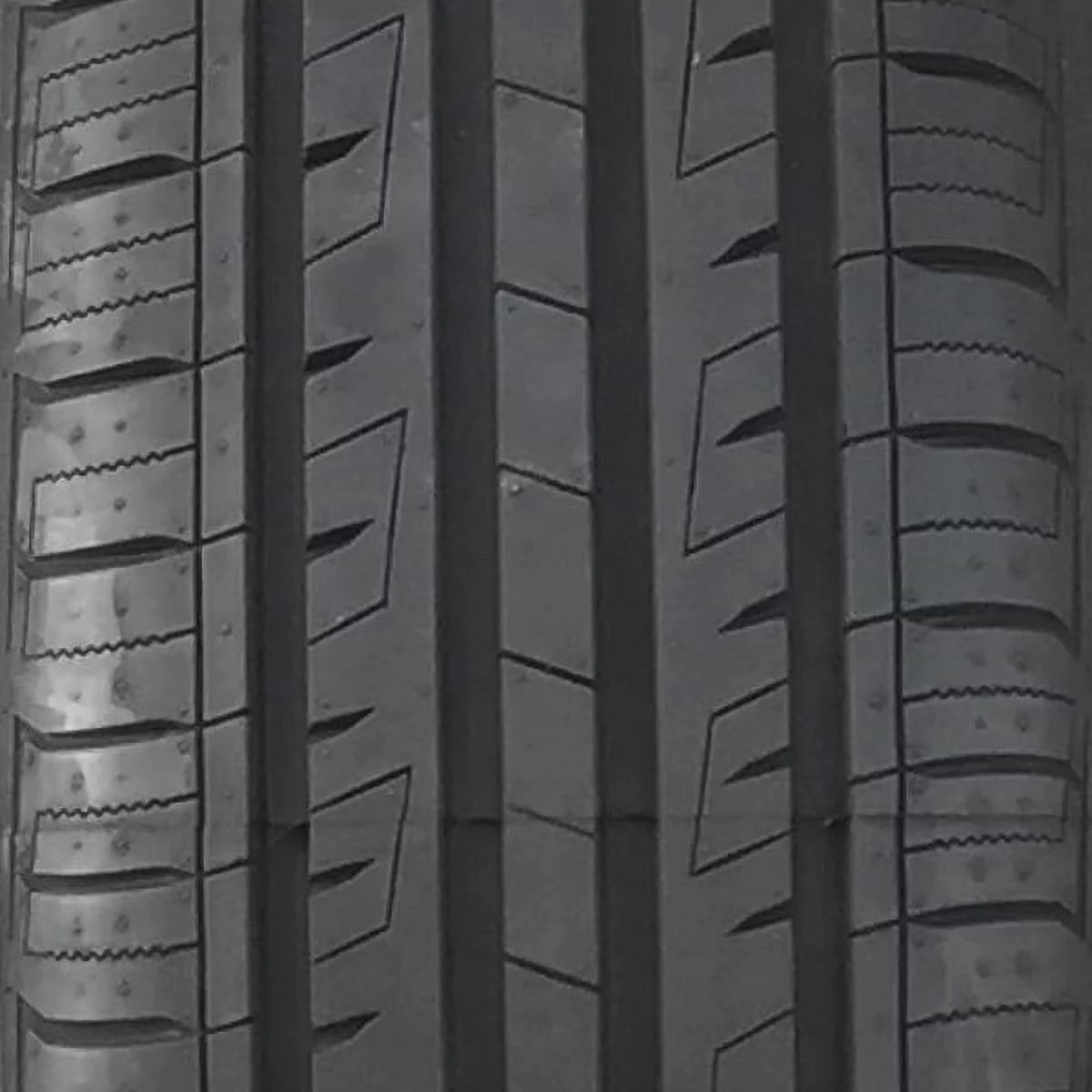 Set of 4 185/70R14 88H All Season Performance Tires P77420